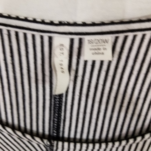 C est 1946 Black White Striped Tie Sleeve - Picture 3 of 7